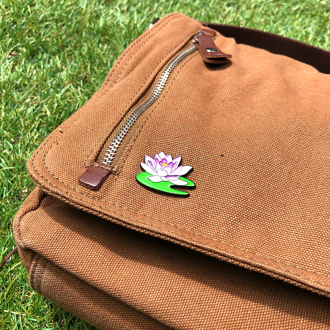 ENAMEL PIN - Water Liliy